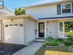 34 LINDHURST CRESCENT Ottawa Ontario, K2G 0T7