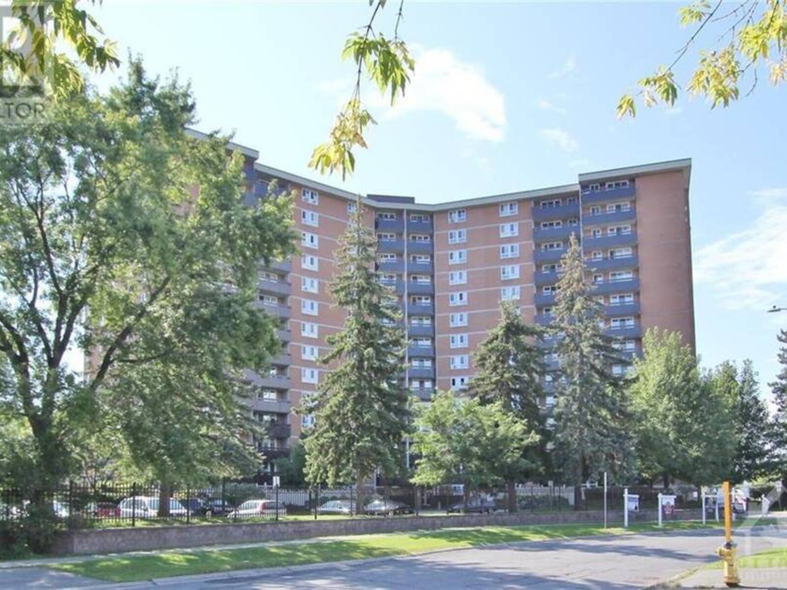 2000 JASMINE CRESCENT UNIT#1208, Ottawa, Ontario K1J 8K4