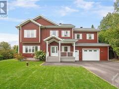 3658 TRIM ROAD Navan Ontario, K4B 1M6