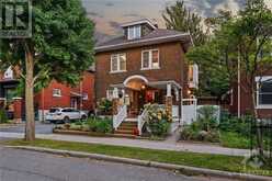 28 OLD SUNSET BOULEVARD | Ottawa Ontario | Slide Image One