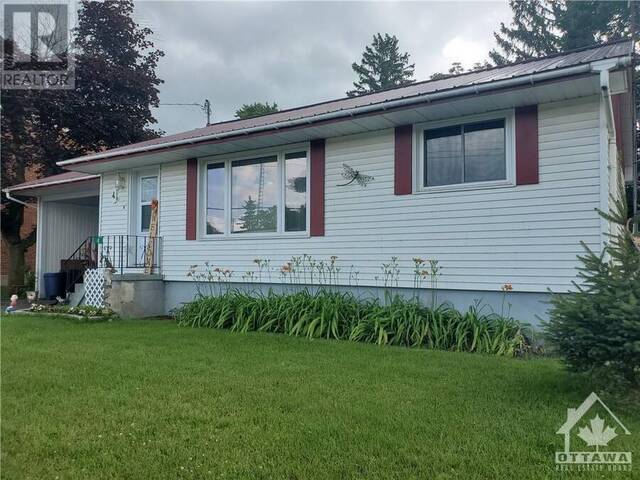 4 LABROSSE STREET Moose Creek Ontario, K0C 1W0