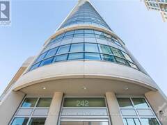 802 - 242 RIDEAU STREET Ottawa Ontario, K1N 0B7