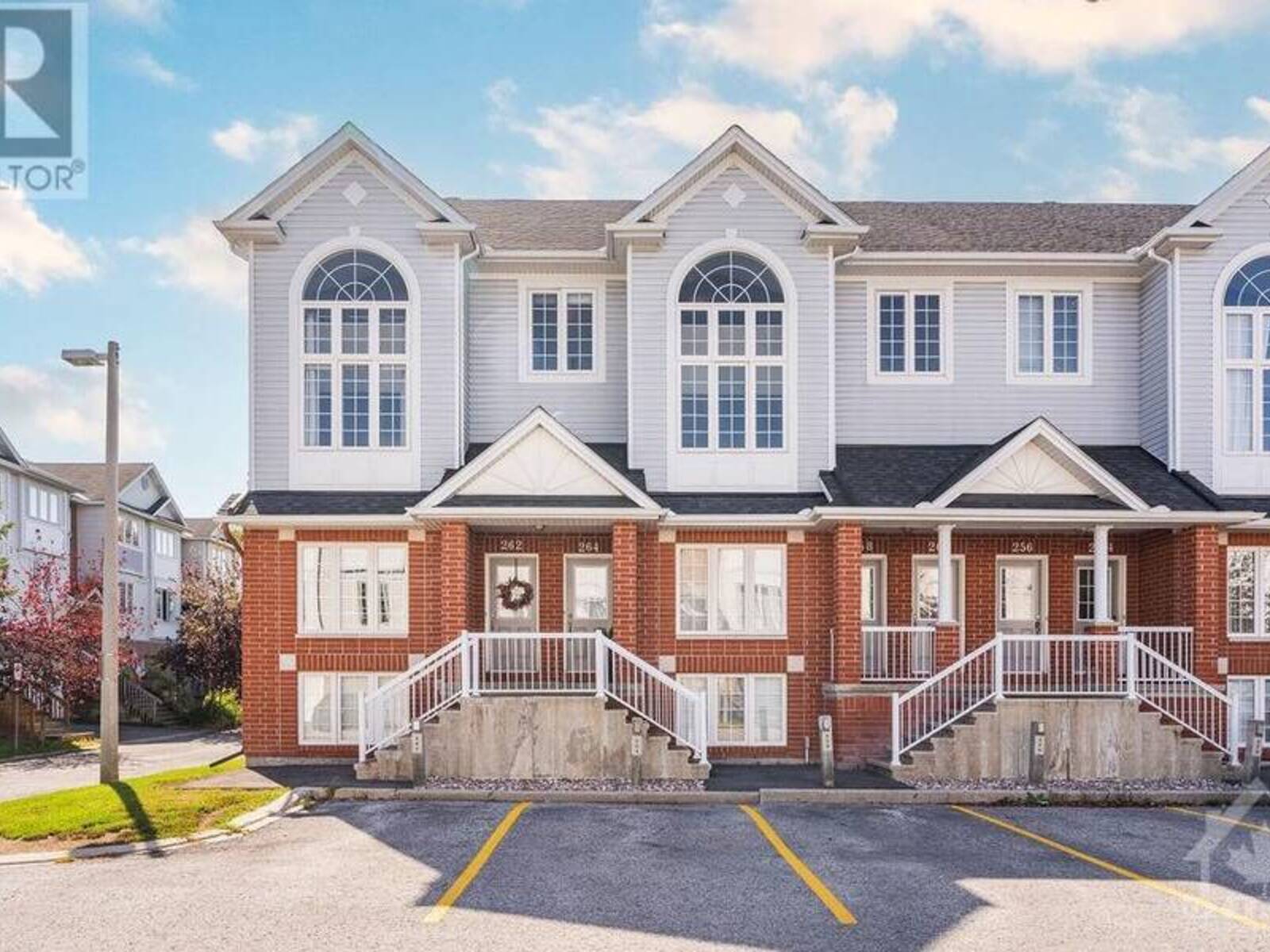 264 GERSHWIN PRIVATE, Ottawa, Ontario K2H 1G5