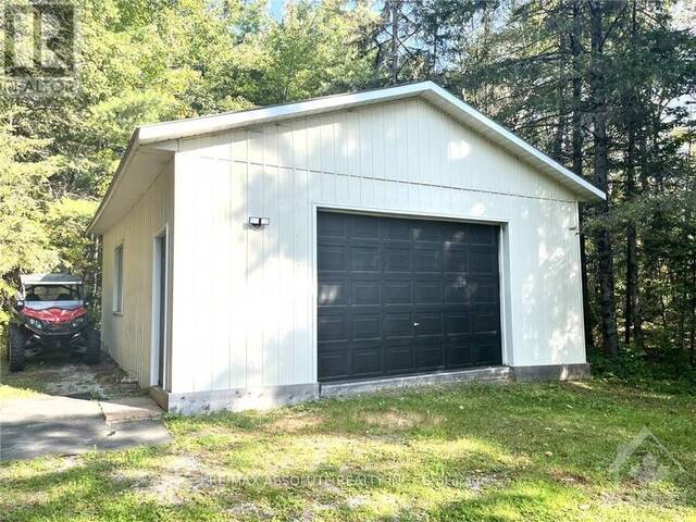 76 HIDDEN RIVER ROAD McNab/Braeside Ontario, K7S 3G9