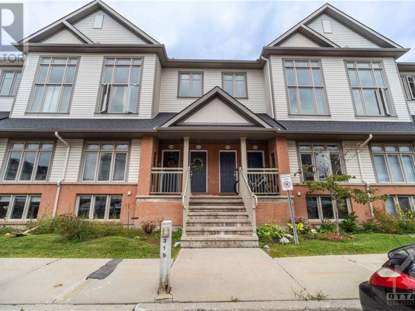 309 GALSTON PRIVATE, Orleans, Ontario K1W 0G3