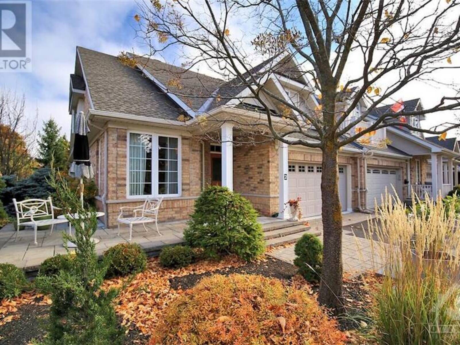 2 VEZINA PLACE, Ottawa, Ontario K2K 3G9