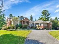 36 SAWGRASS CIRCLE Ottawa Ontario, K0A 1B0