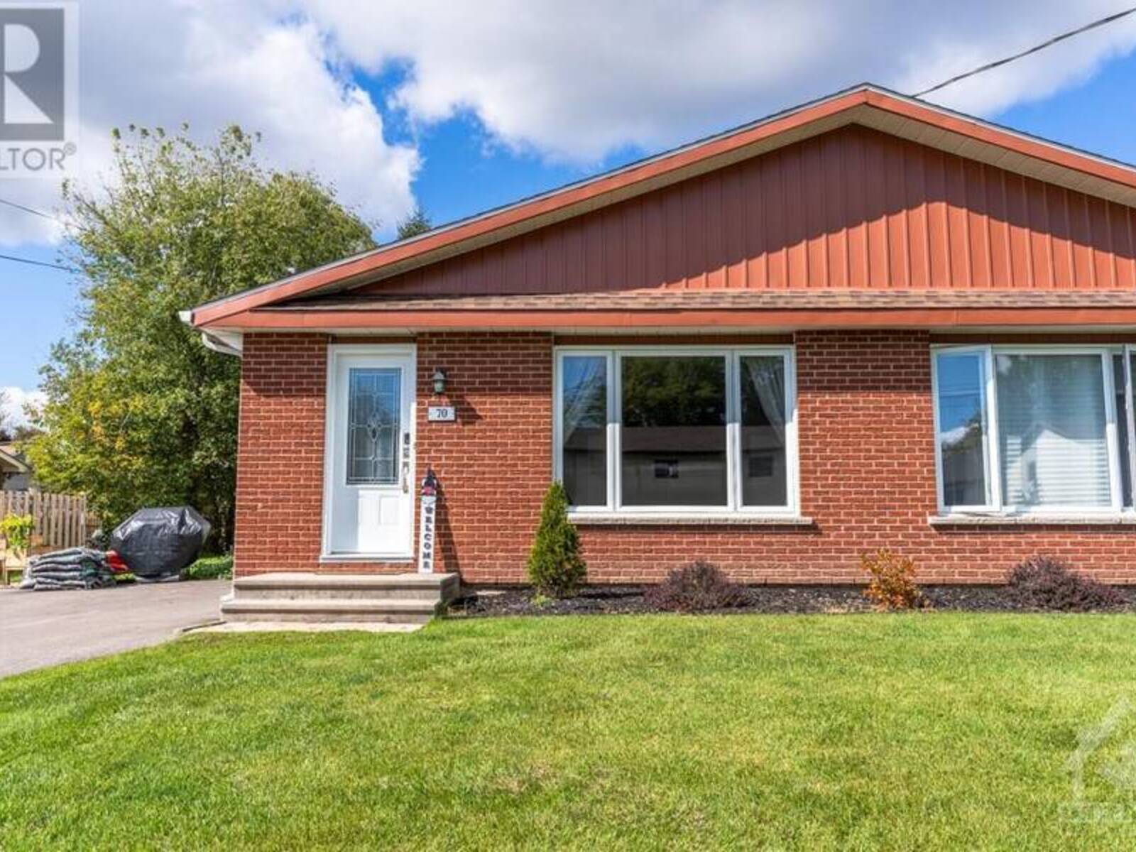 70 BOYD STREET, Vankleek Hill, Ontario K0B 1R0