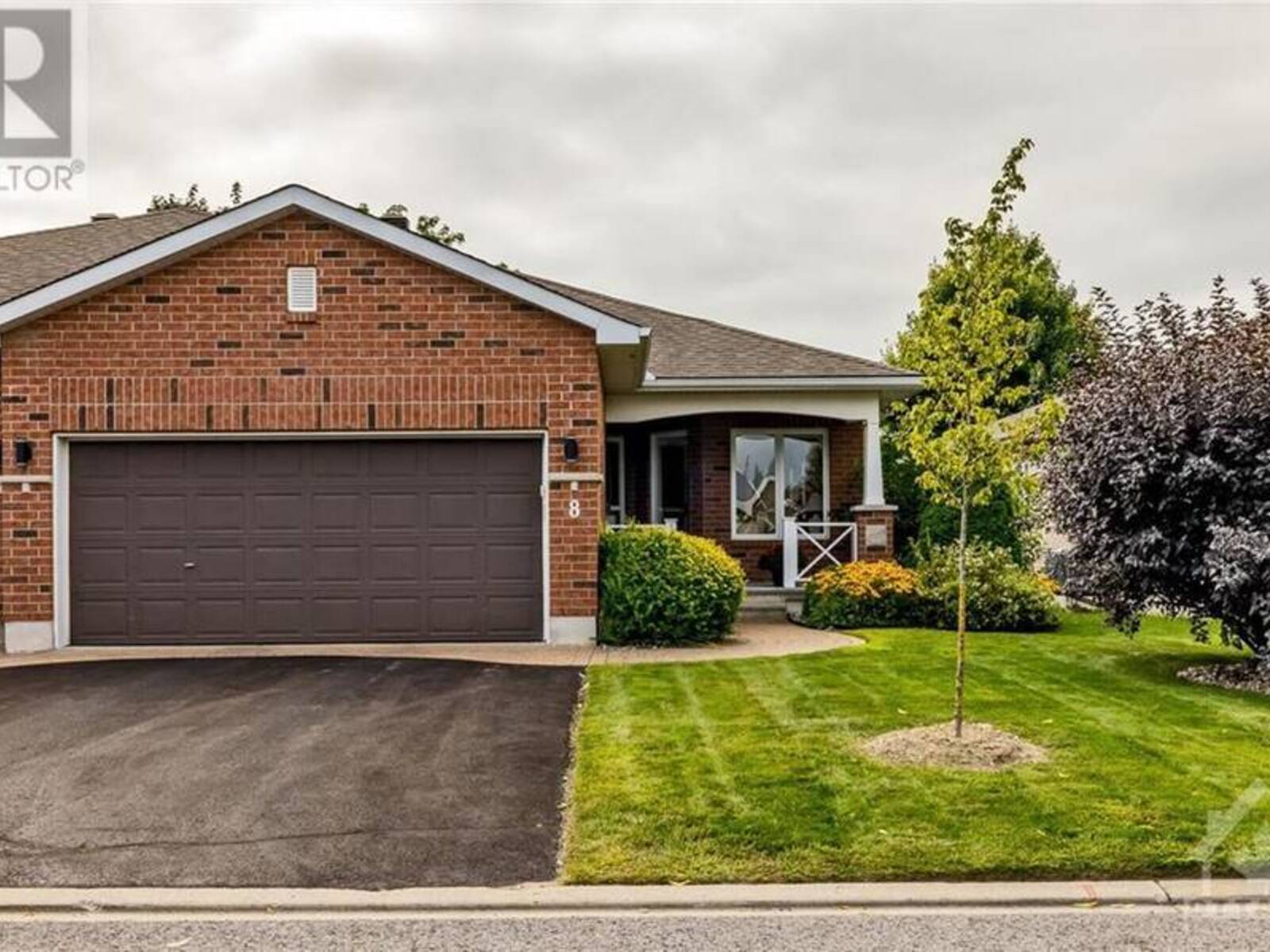 8 NIGHTHAWK CRESCENT, Ottawa, Ontario K2M 2R5