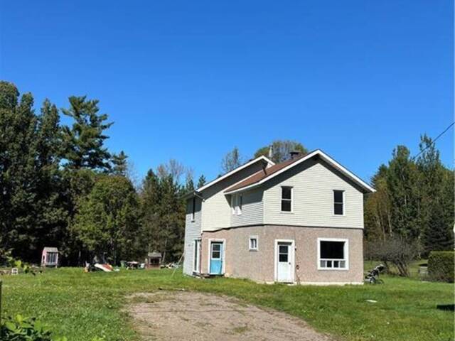 74 SANDY BEACH ROAD Pembroke Ontario, K8A 6W8