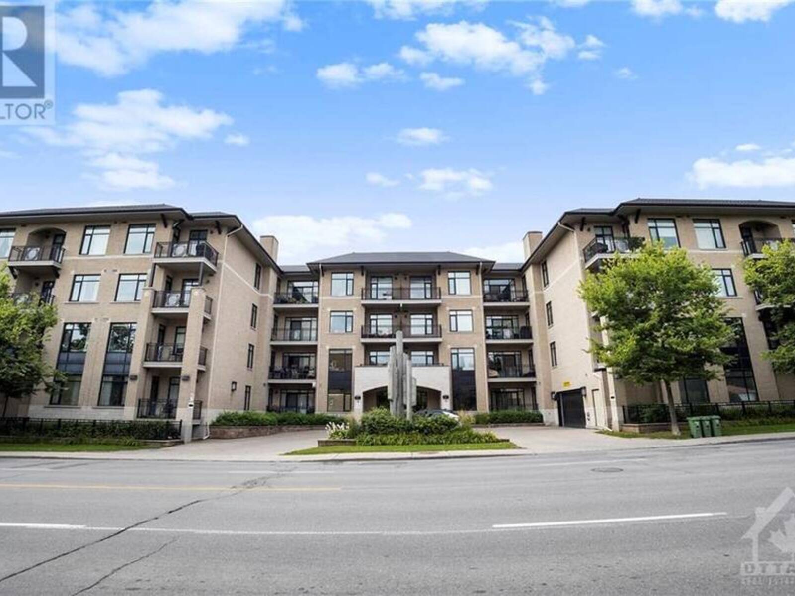 808 BRONSON AVENUE UNIT#105, Ottawa, Ontario K1S 5A4