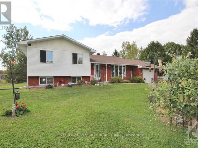 561 RIVER ROAD McNab/Braeside Ontario, K0A 1G0