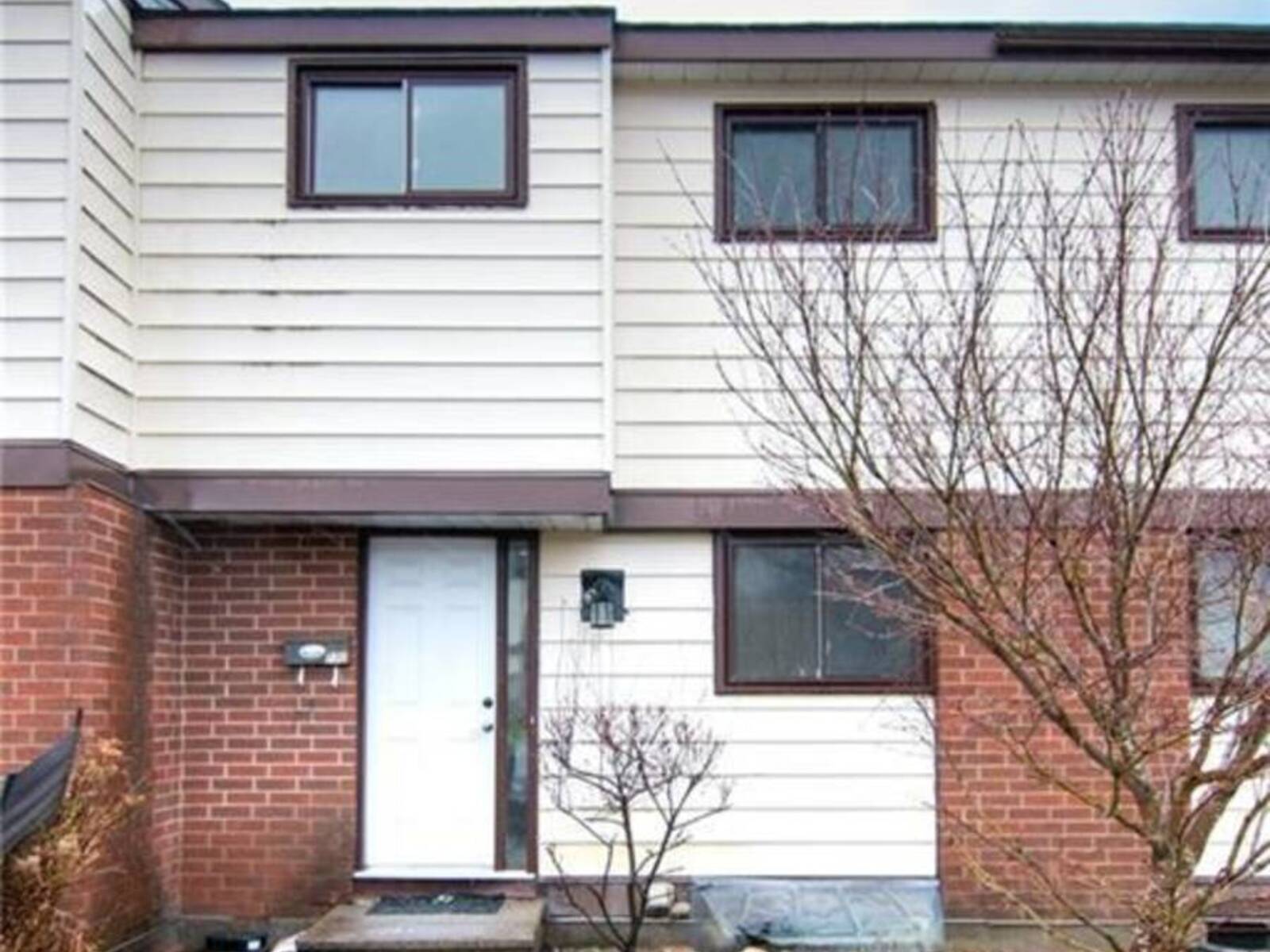 77 FOXFIELD DRIVE UNIT#C, Ottawa, Ontario K2J 1L7