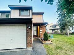 19 BANEBERRY CRESCENT Ottawa Ontario, K2L 2Y3