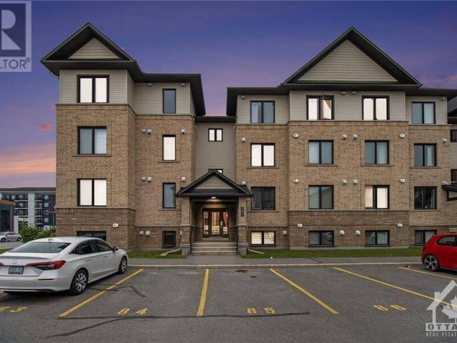 105 BLUESTONE PRIVATE UNIT#1, Orleans, Ontario K4A 0M5