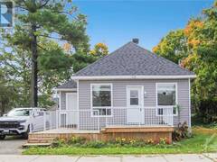 210 PARK AVENUE Carleton Place Ontario, K7C 2G8