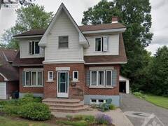 97 MARLOWE CRESCENT Ottawa Ontario, K1S 1H9