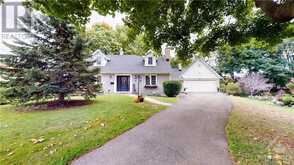 6 ELAINE PLACE | Brockville Ontario | Slide Image One