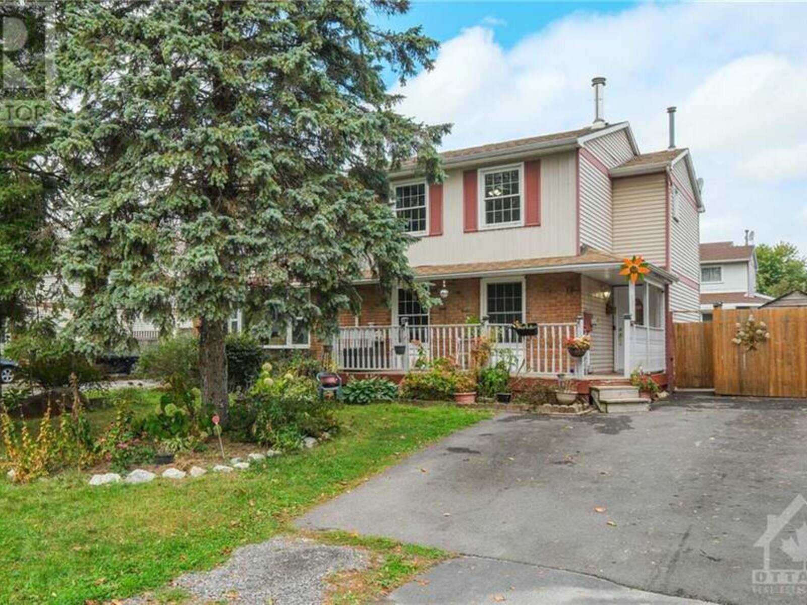 17 WINCHESTER DRIVE, Ottawa, Ontario K2L 2C8