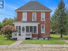 15 CARLETON STREET Newboro Ontario, K0G 1P0