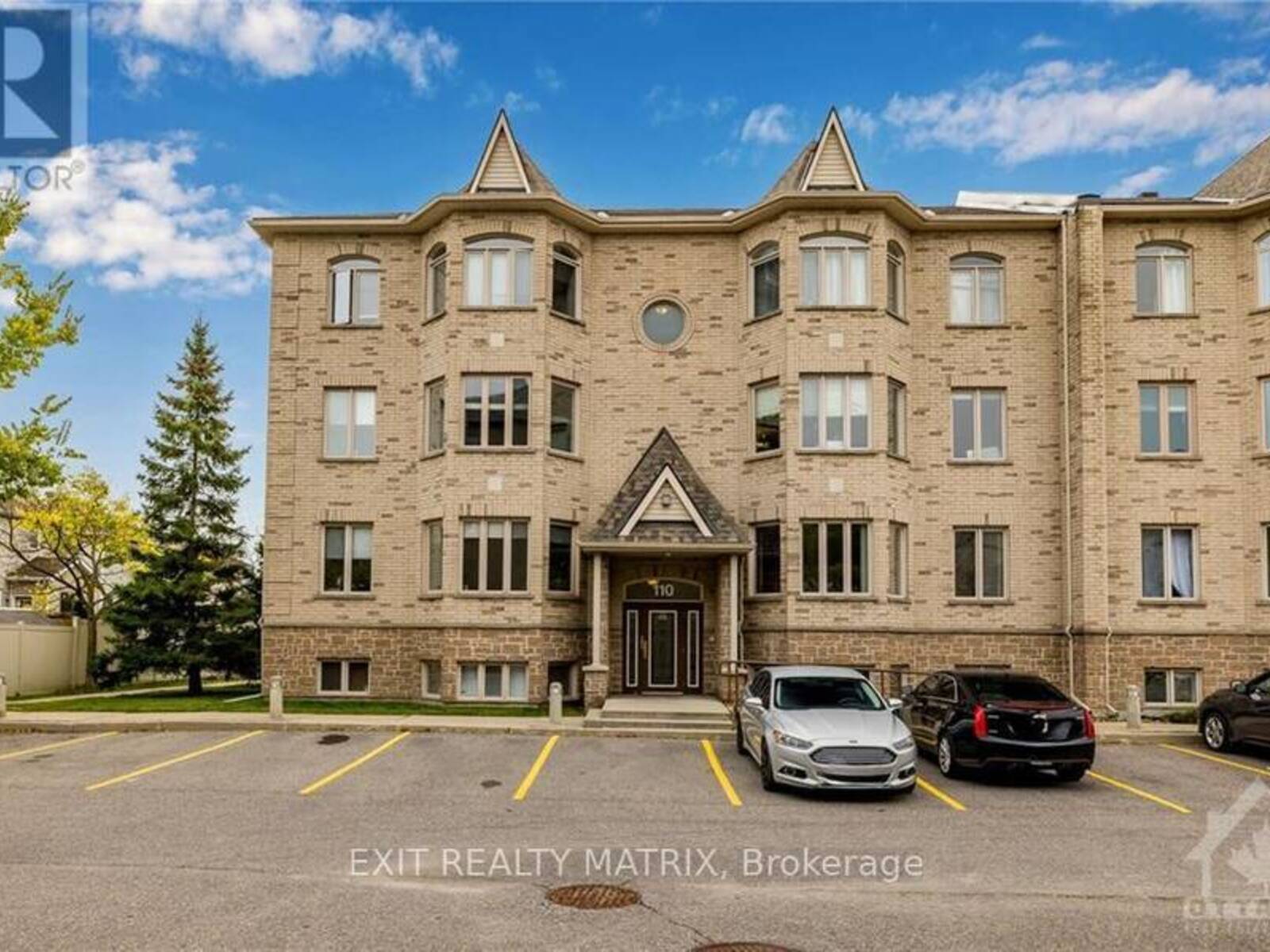 4 - 110 BRIARGATE, Ottawa, Ontario K4A 0C5