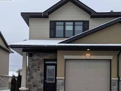 12 MCNAMARA STREET Petawawa Ontario, K8H 3N9