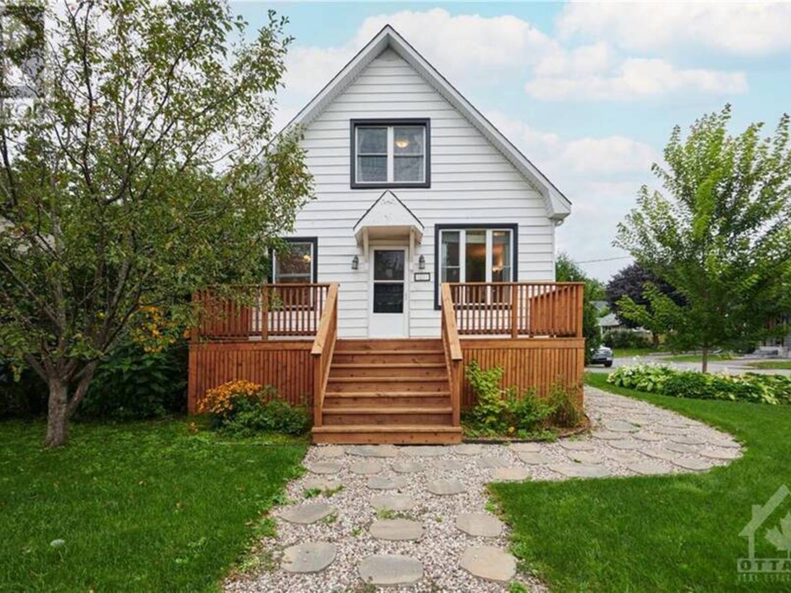 1231 SHILLINGTON AVENUE, Ottawa, Ontario K1Z 7Z9