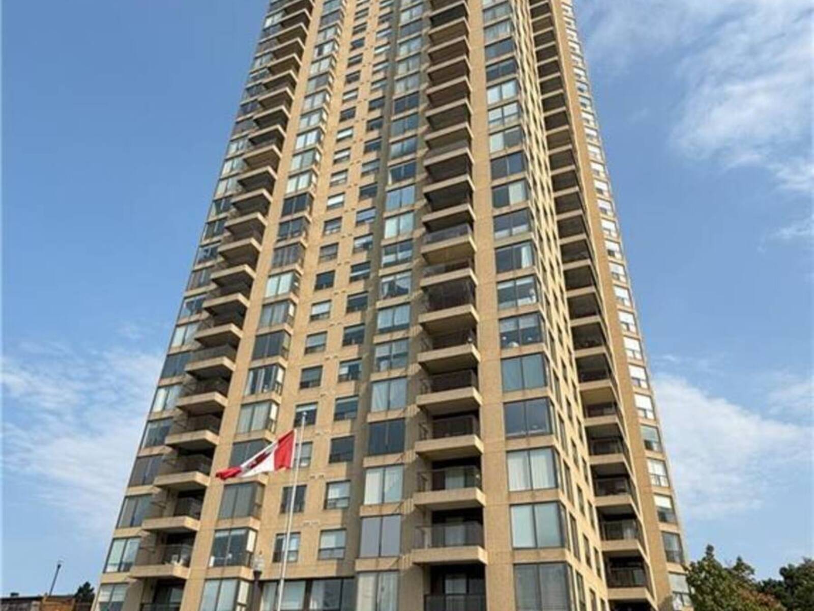 545 ST LAURENT BOULEVARD UNIT#903, Ottawa, Ontario K1K 4H9