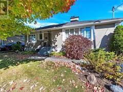 71 CROWNHILL STREET Ottawa Ontario, K1J 7K7