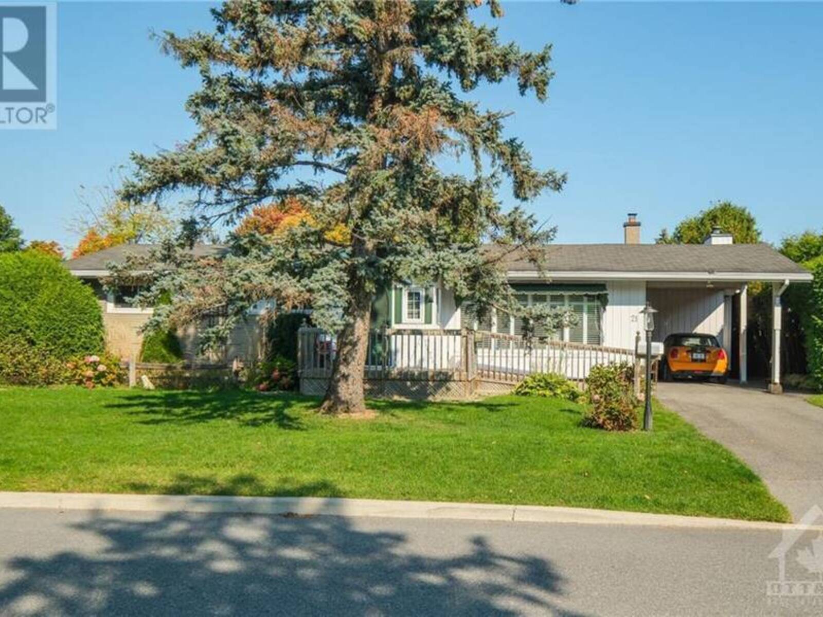 21 HIGWOOD DRIVE, Nepean, Ontario K2E 5K9