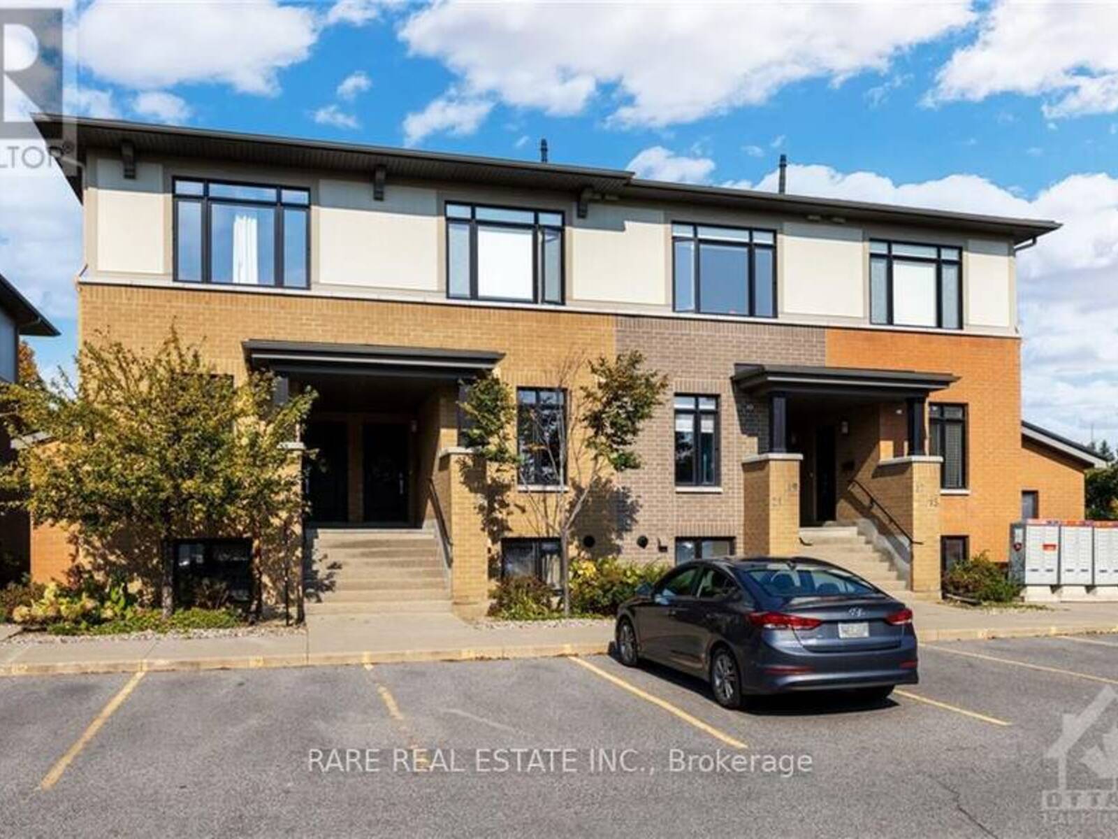 27 BERGERON, Ottawa, Ontario K1C 0C2