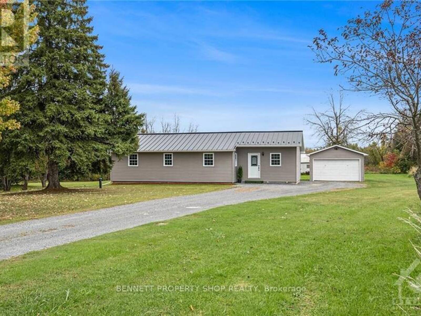 17480 MCPHAIL ROAD, South Stormont, Ontario K0C 2A0