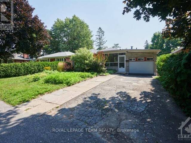 157 ANNA AVENUE Ottawa Ontario, K1Z 7V1