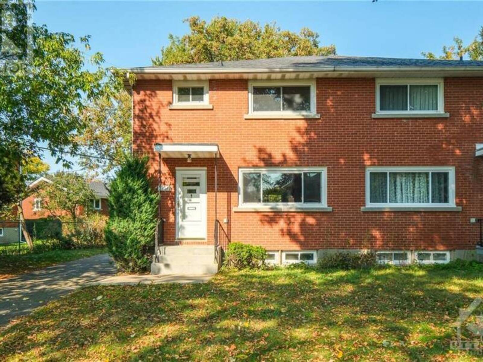 1730 GRASMERE CRESCENT, Ottawa, Ontario K1V 7V3