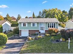 455 PHOENIX CRESCENT Orleans Ontario, K1E 2G2