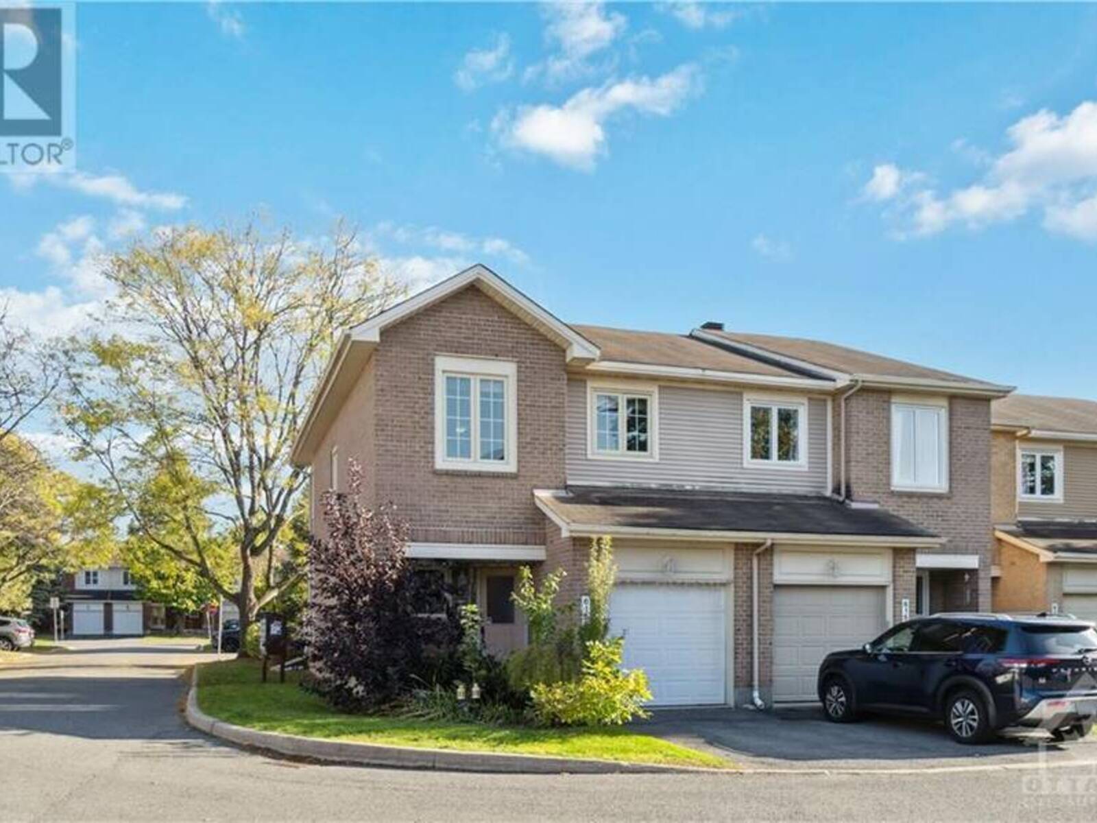 6154 HERITAGE PARK CRESCENT, Ottawa, Ontario K1G 7G5