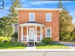 93 HIGH STREET Vankleek Hill Ontario, K0B 1R0