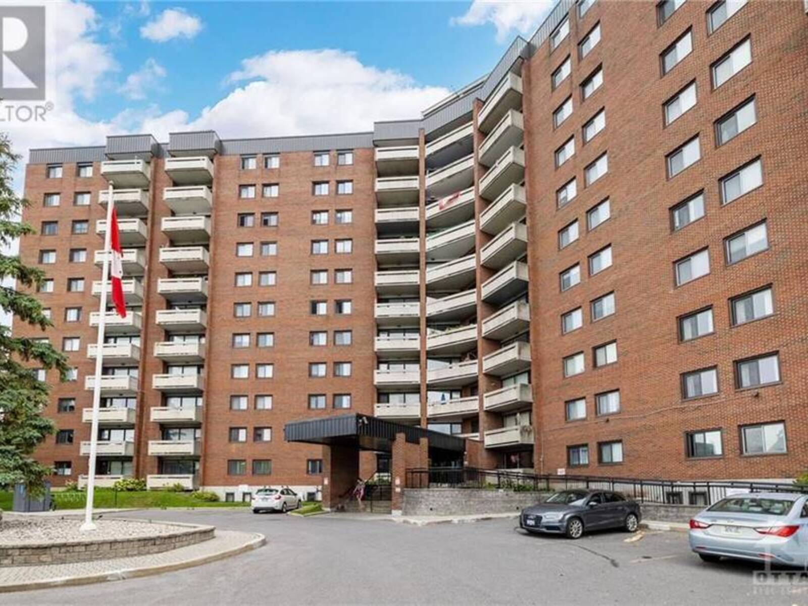 3100 CARLING AVENUE UNIT#811, Ottawa, Ontario K2B 6J6