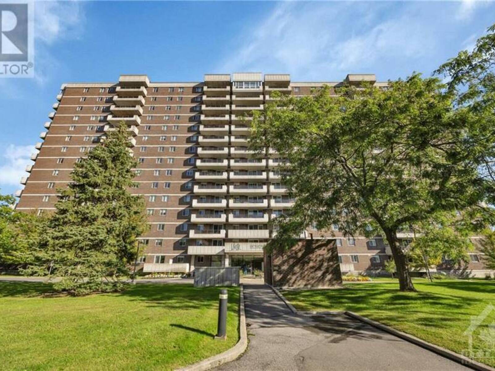 1705 PLAYFAIR DRIVE UNIT#604, Ottawa, Ontario K1H 8P6