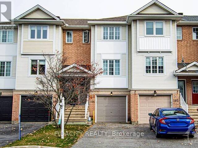 104 MANHATTAN CRESCENT Carlington-Central Park Ontario, K2C 4B7