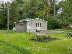 14 - 182 DALLAIRE STREET Clarence-Rockland Ontario, K4K 1K7