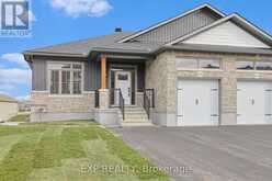 86 WHITCOMB CRESCENT | Smiths Falls Ontario | Slide Image One