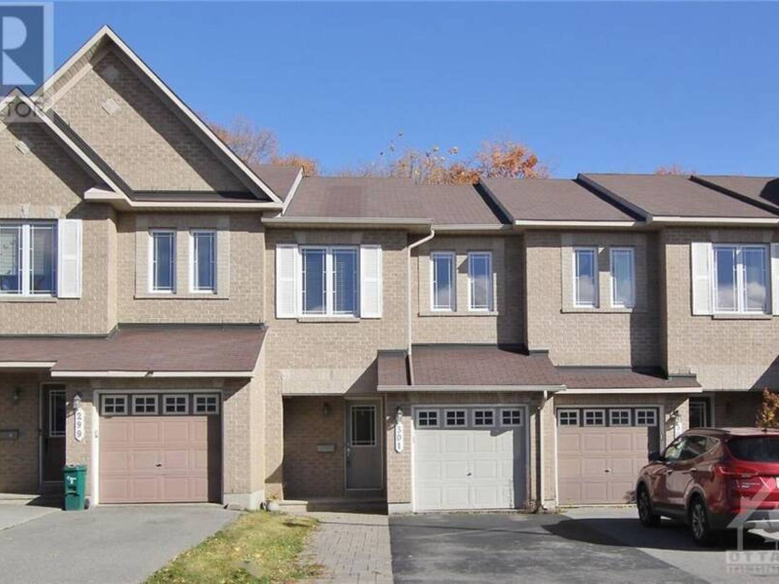 301 SERENA WAY, Ottawa, Ontario K2G 4P5