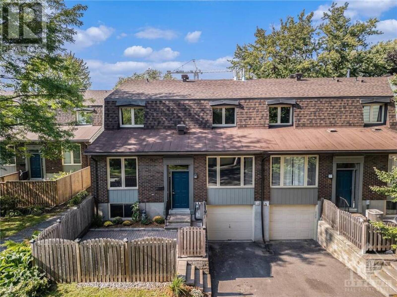 75 SANDWALK PRIVATE, Ottawa, Ontario K1V 1M6