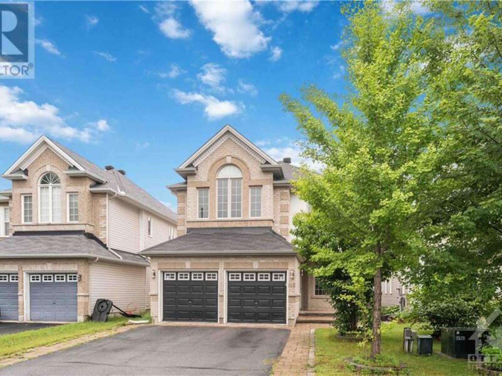 126 STRATHCARRON CRESCENT, Ottawa, Ontario K2K 0C7