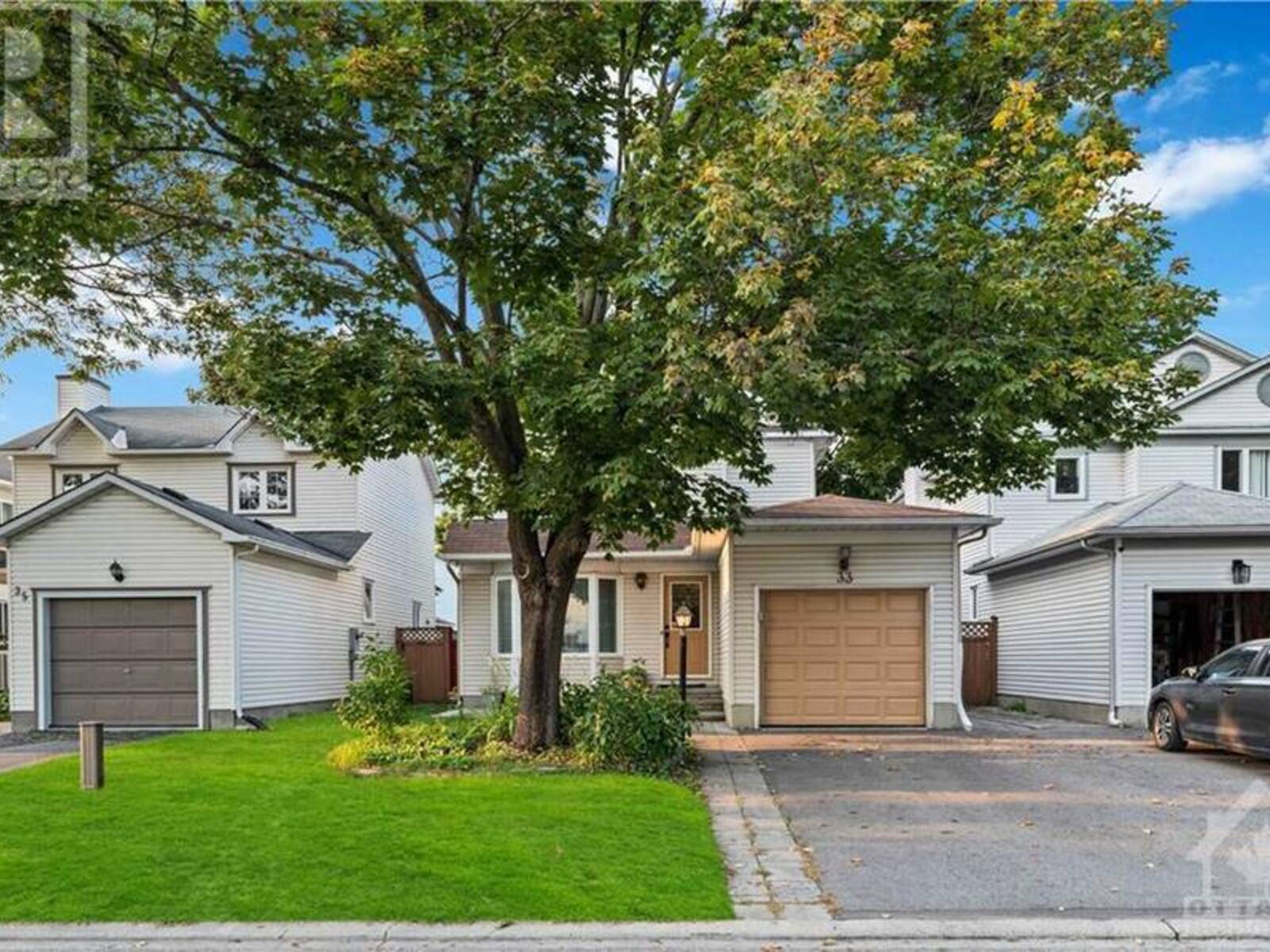 33 SARRAZIN WAY, Ottawa, Ontario K2J 4A5