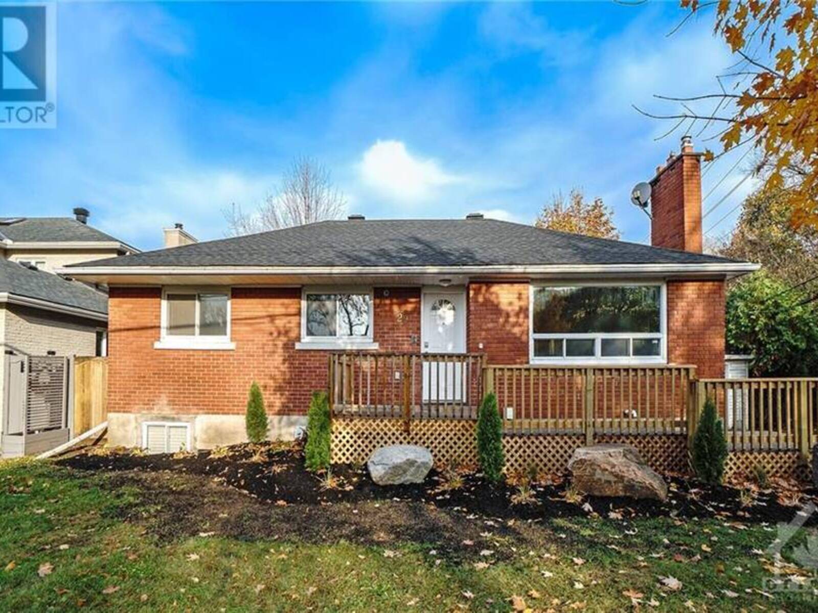 29 CAPILANO DRIVE, Ottawa, Ontario K2E 6G5