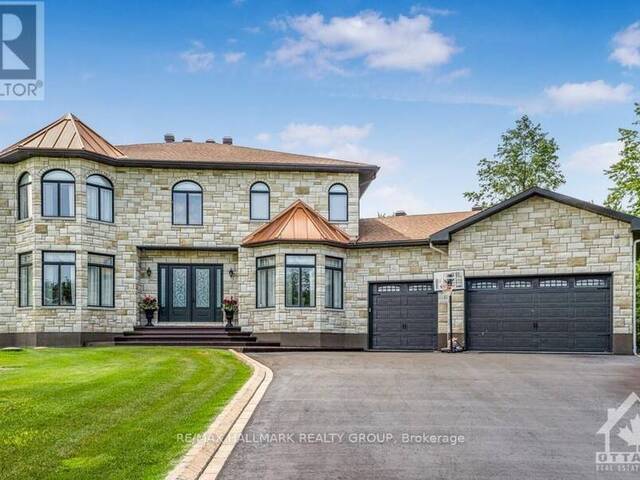 699 BALLYCASTLE CRESCENT Ottawa Ontario, K1X 0A4