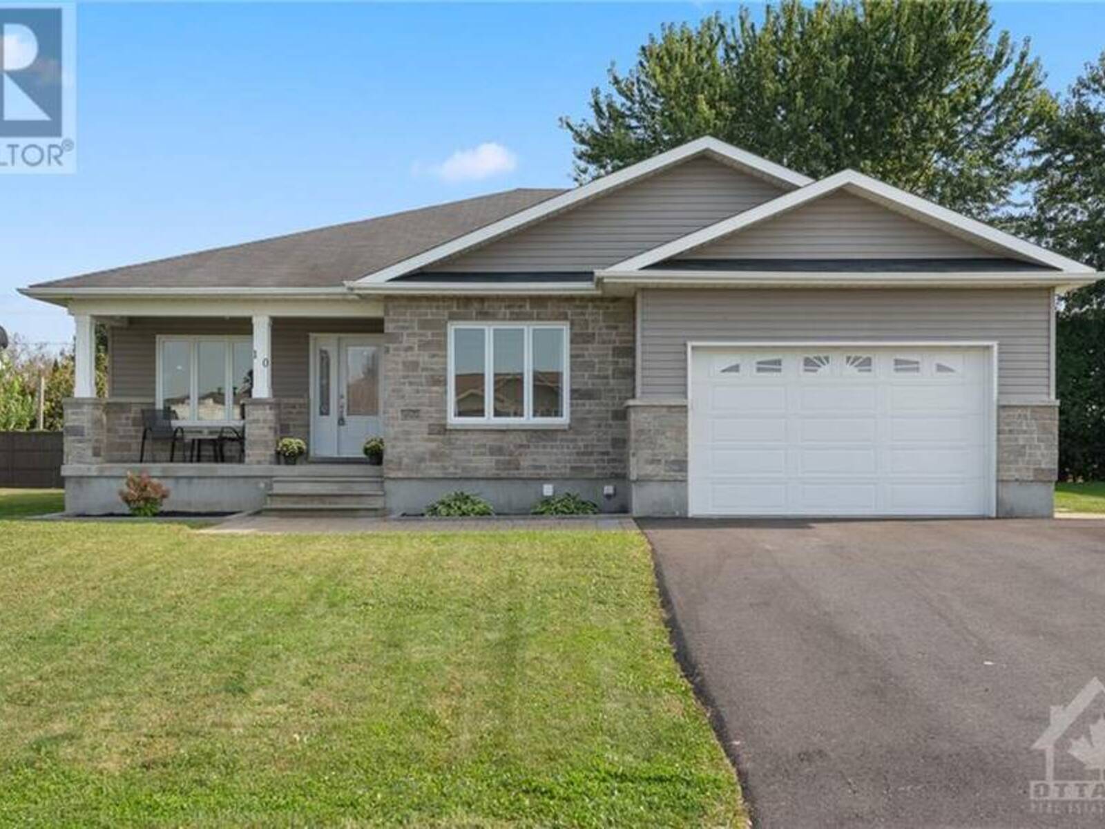 10 TABITHA CRESCENT, Chesterville, Ontario K0C 1H0