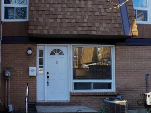 19 - 3565 DOWNPATRICK ROAD Ottawa Ontario, K1V 8T3